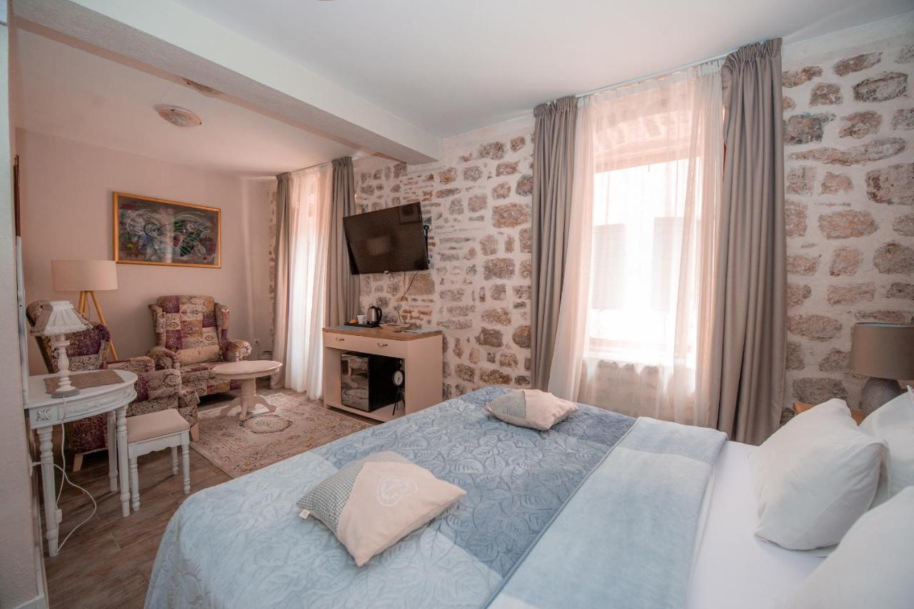 Antika Guesthouse Kotor Extérieur photo