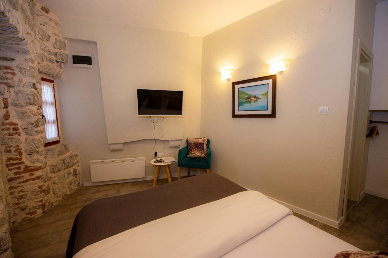 Antika Guesthouse Kotor Extérieur photo