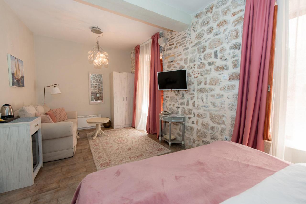 Antika Guesthouse Kotor Extérieur photo
