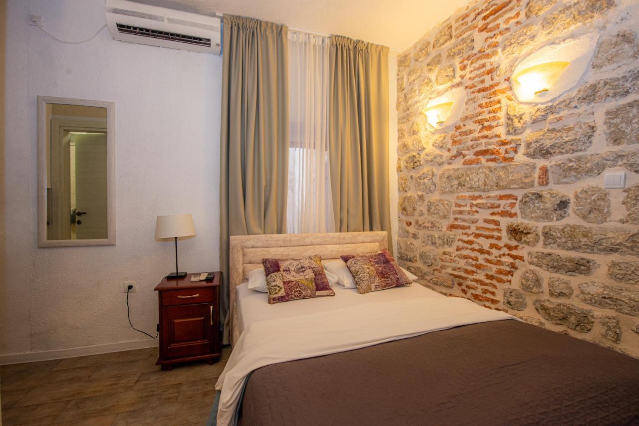 Antika Guesthouse Kotor Extérieur photo