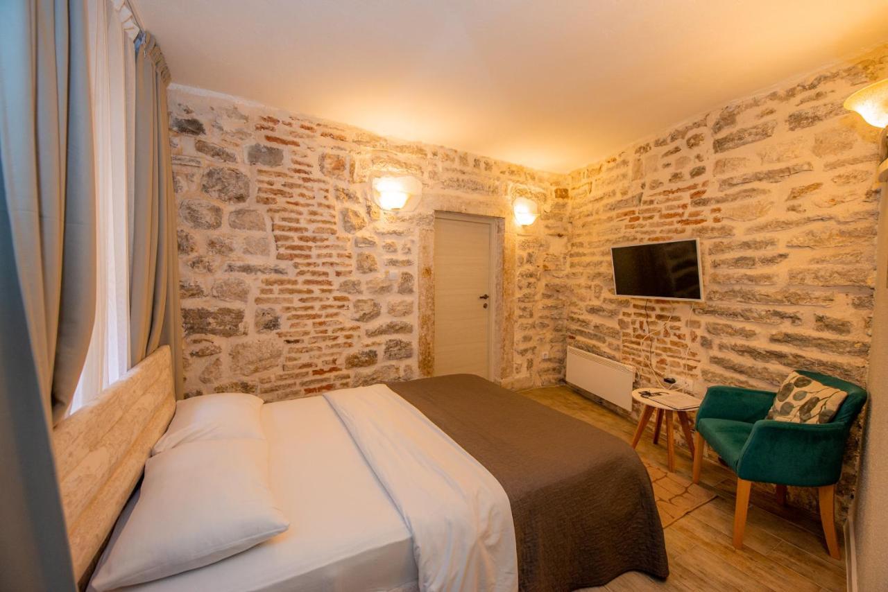Antika Guesthouse Kotor Extérieur photo