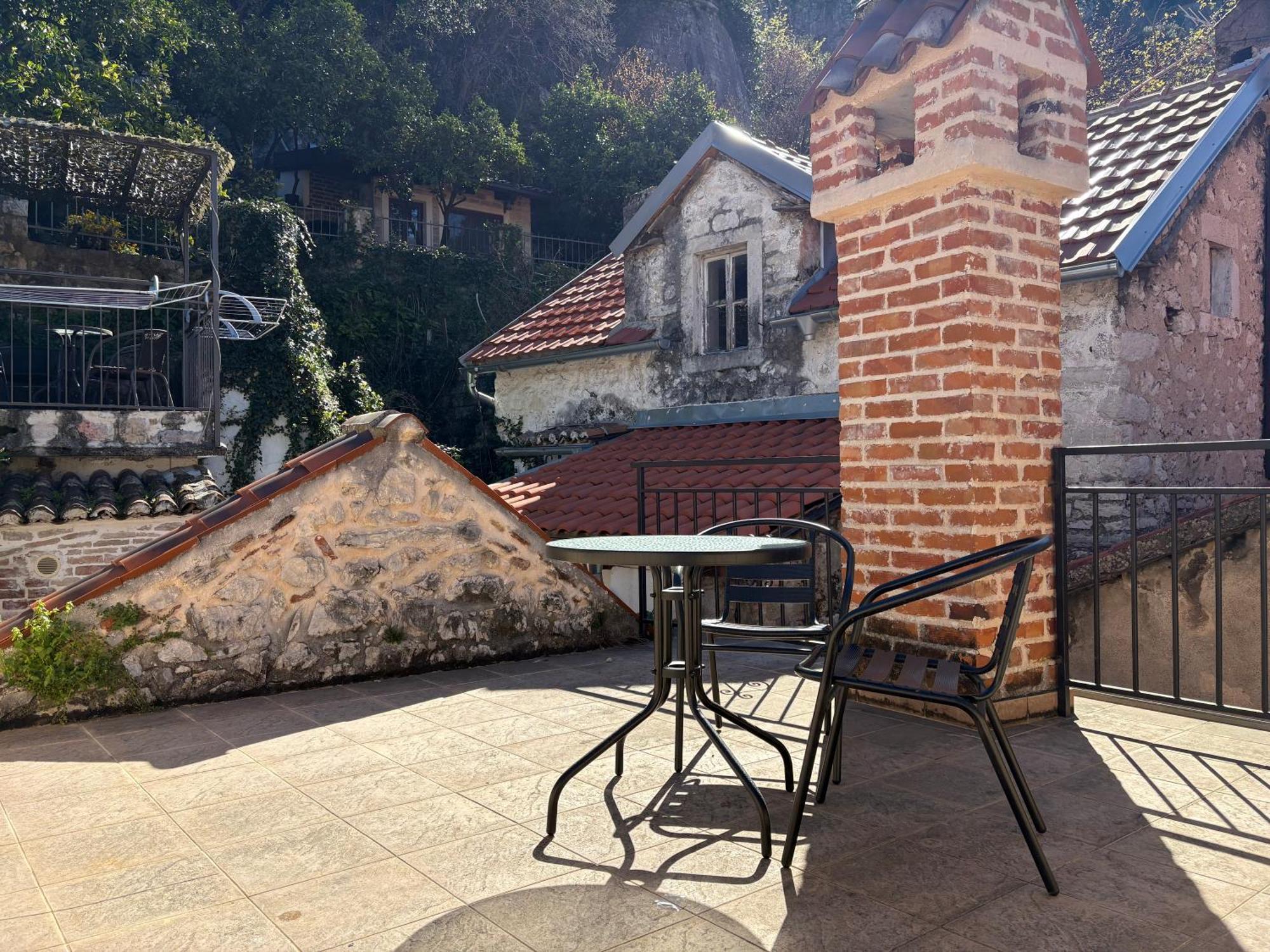 Antika Guesthouse Kotor Extérieur photo