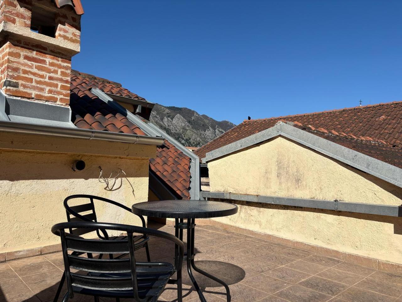 Antika Guesthouse Kotor Extérieur photo