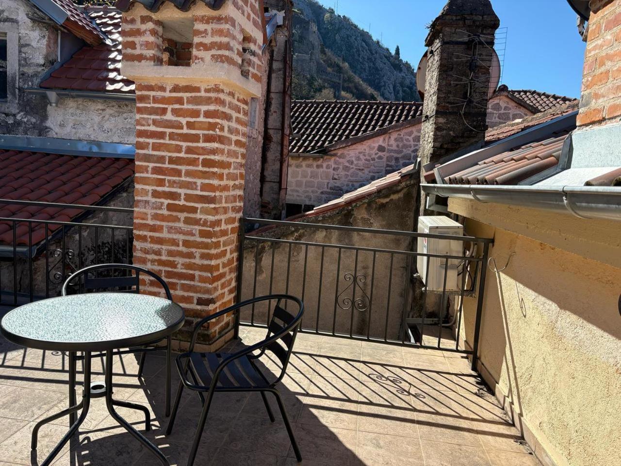 Antika Guesthouse Kotor Extérieur photo