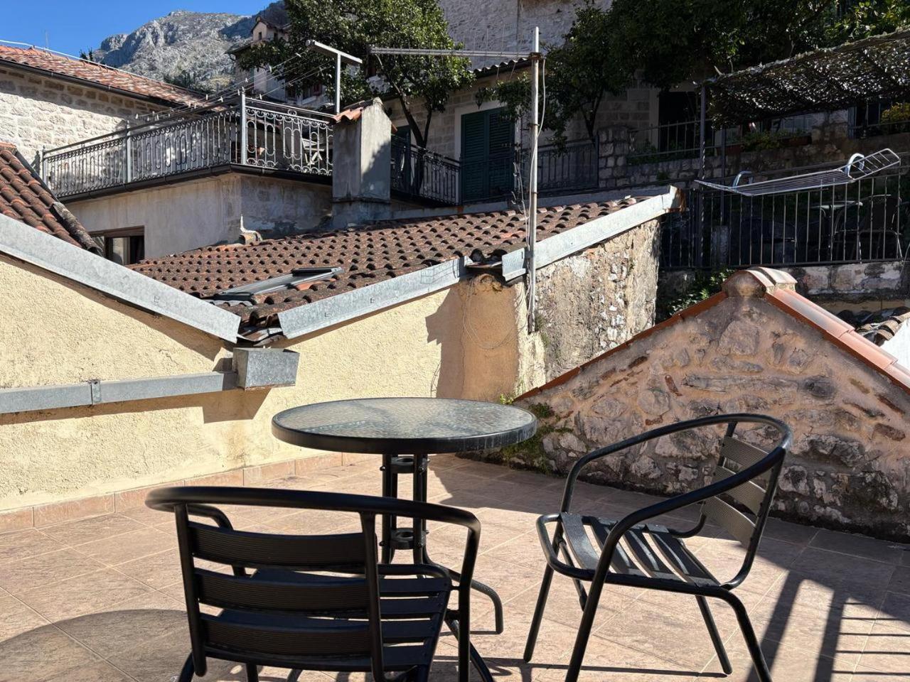 Antika Guesthouse Kotor Extérieur photo
