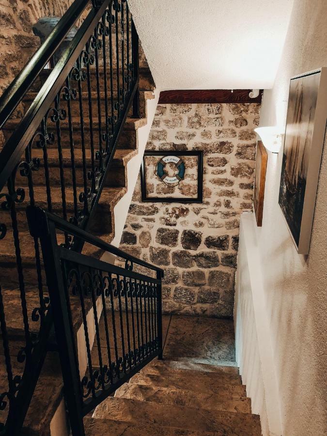 Antika Guesthouse Kotor Extérieur photo