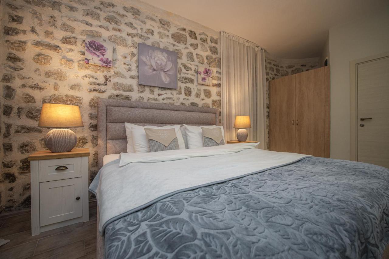 Antika Guesthouse Kotor Extérieur photo