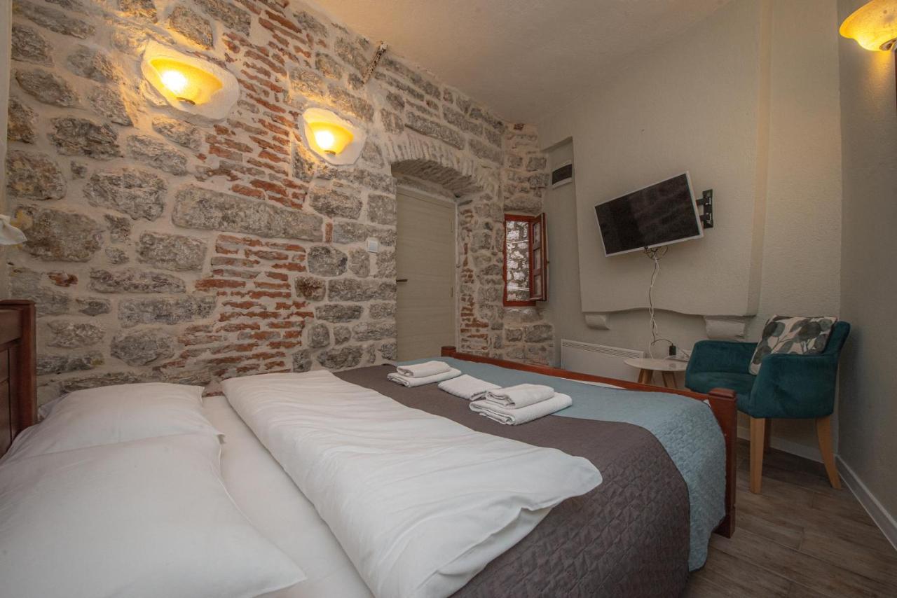 Antika Guesthouse Kotor Extérieur photo