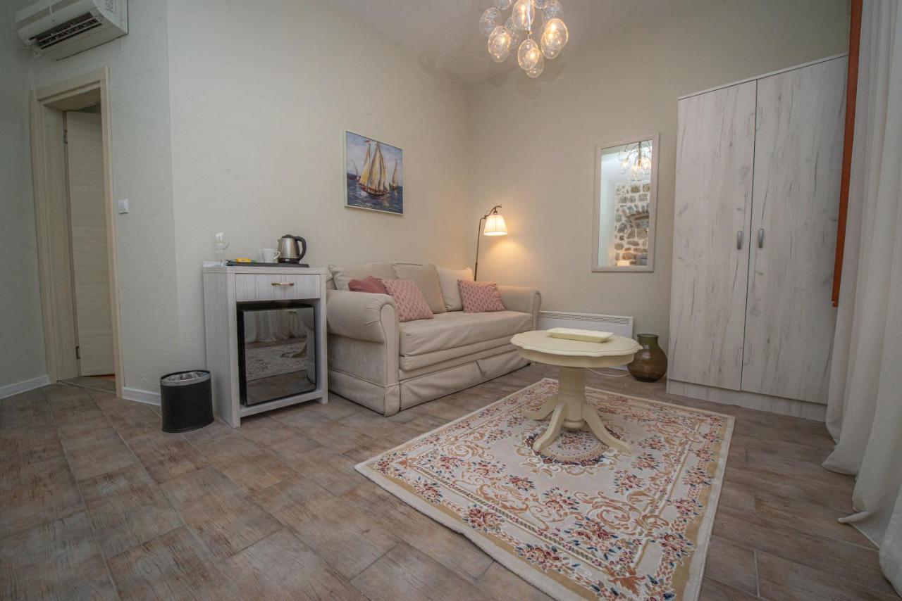 Antika Guesthouse Kotor Extérieur photo