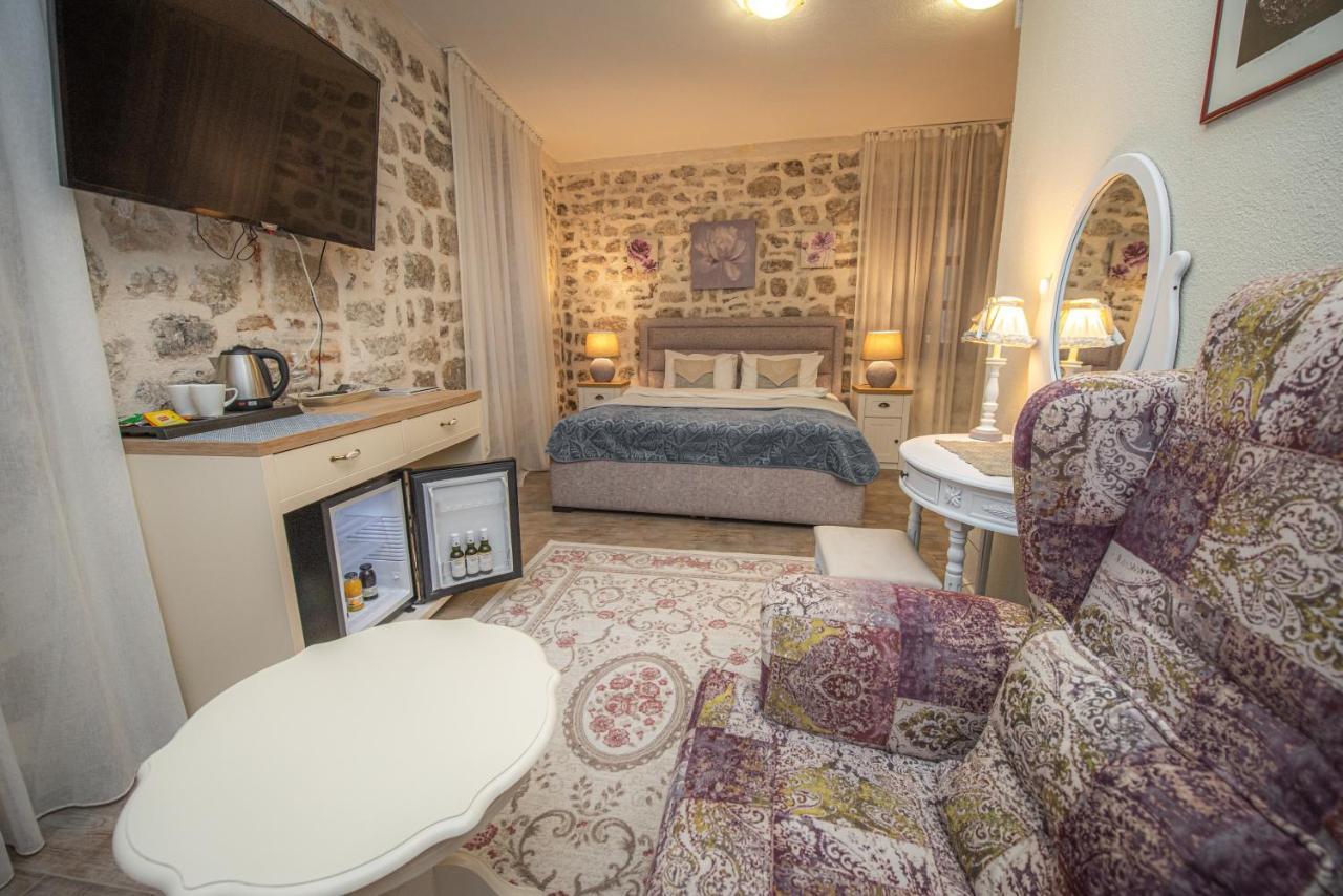Antika Guesthouse Kotor Extérieur photo