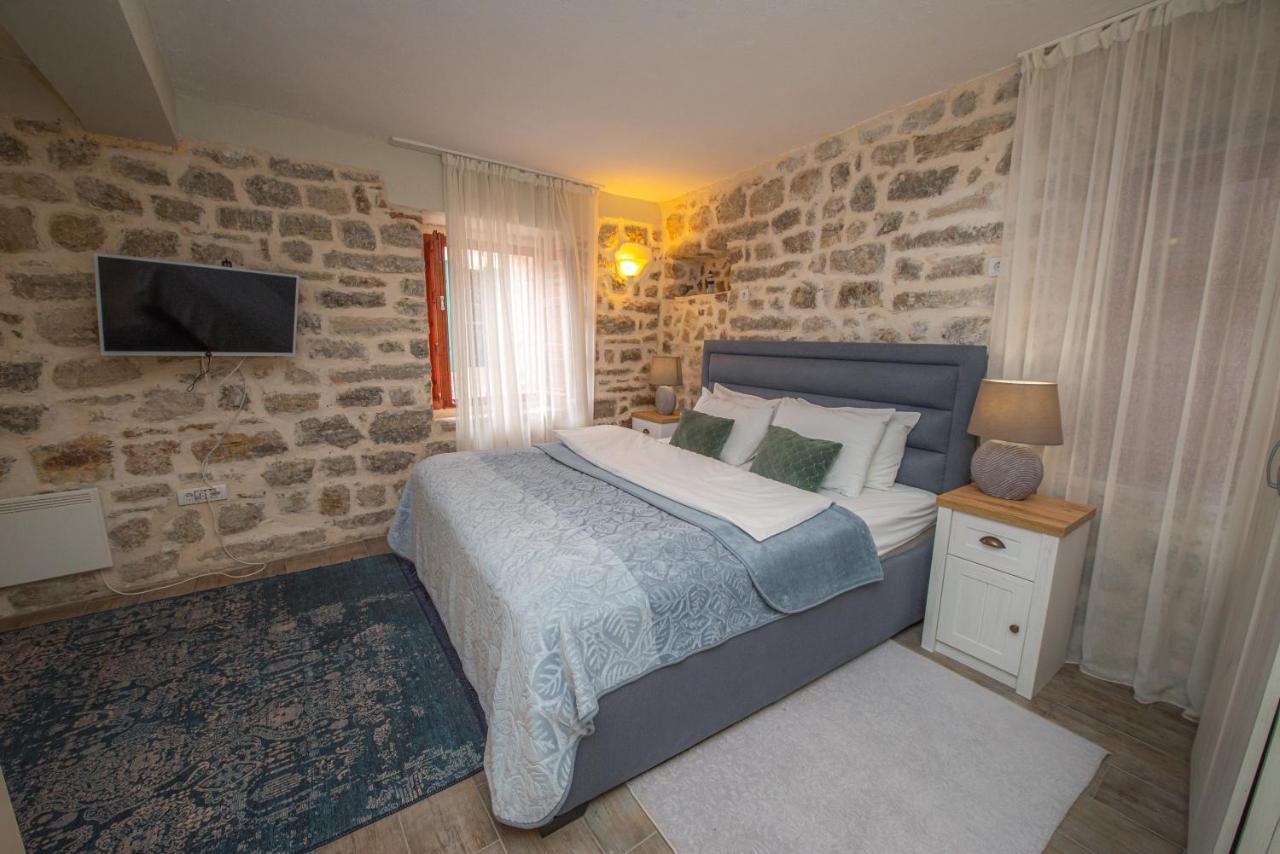 Antika Guesthouse Kotor Extérieur photo
